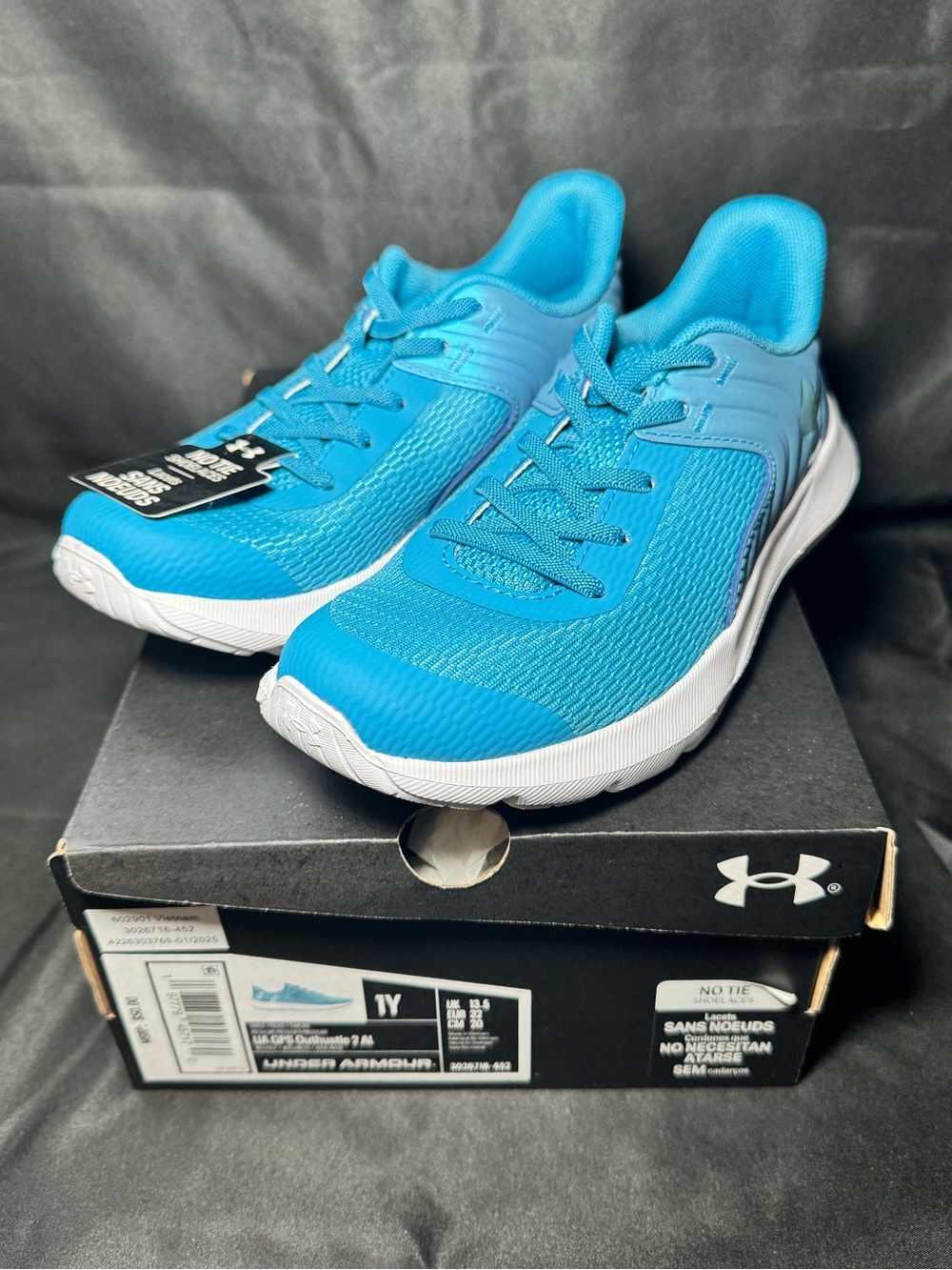 ✨🆕 NIB Girls Blue Outhustle 2 Pre-School Running Shoes Size 1Y